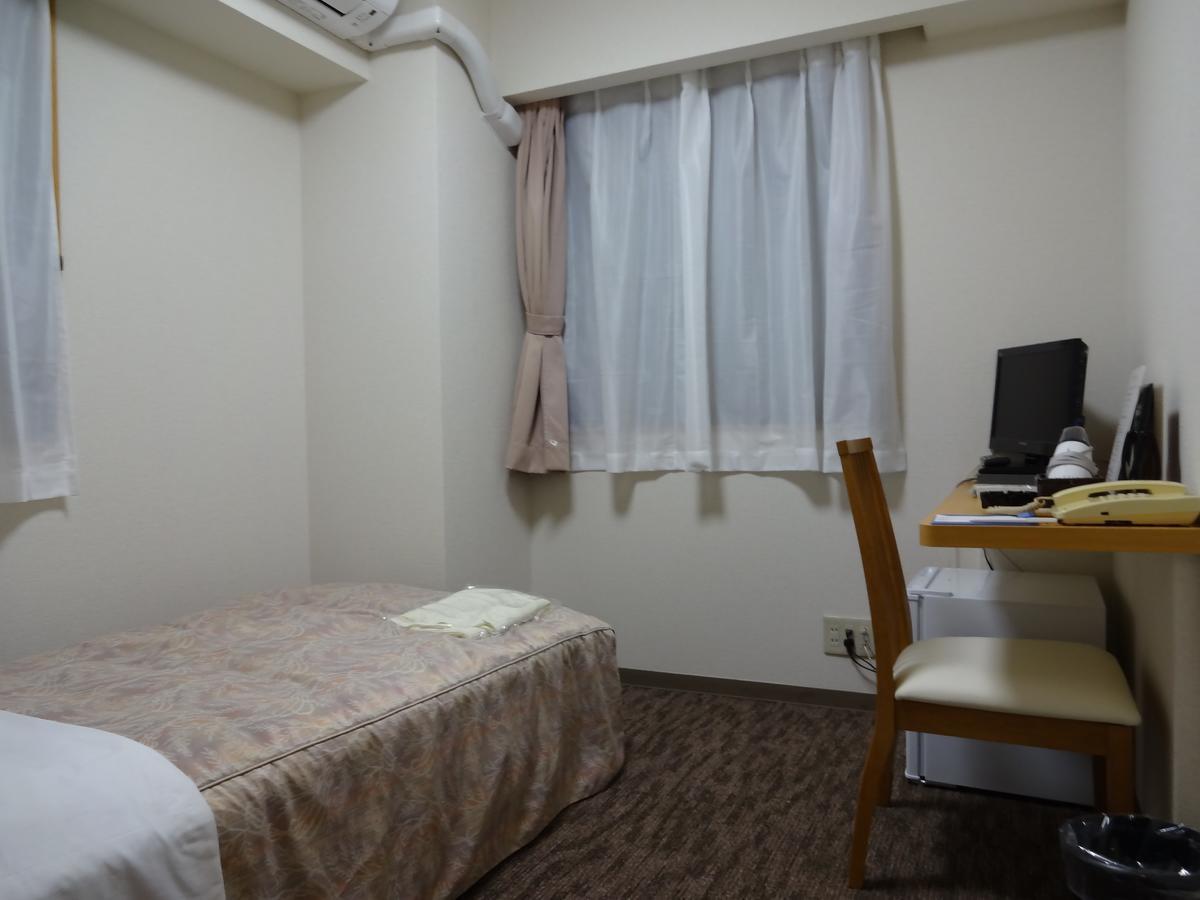 Ushiku City Hotel Ekimaekan Exterior photo